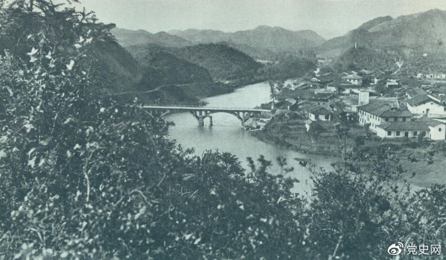 1930年12月，红军在龙冈地区歼灭国民党军第十八师近一万人，活捉敌师长张辉瓒。图为作战旧址江西兴国东北的龙冈。